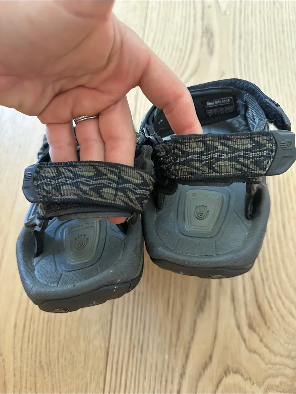 Teva Terra Fi Men's Hiking Sports Sandals 4134 Size Men’s Size 9 Water Outdoor